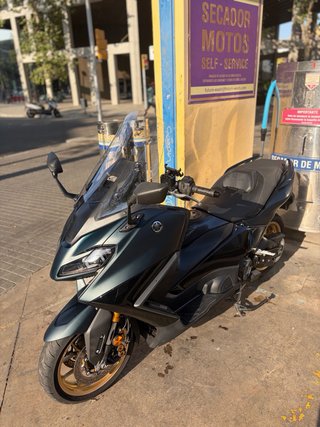 Yamaha TMAX Tech MAX 2022