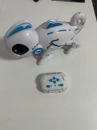 Iguana Robot con Mando y Luces