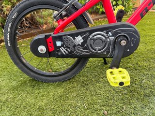 Bicicleta infantil roja 4-5 años