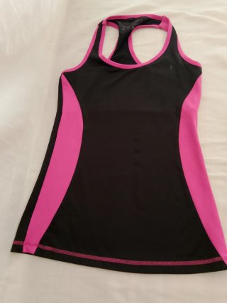 Lote Ropa Deportiva: Leggings y 2 Camisetas