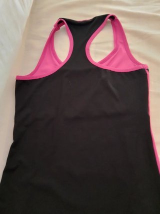 Lote Ropa Deportiva: Leggings y 2 Camisetas
