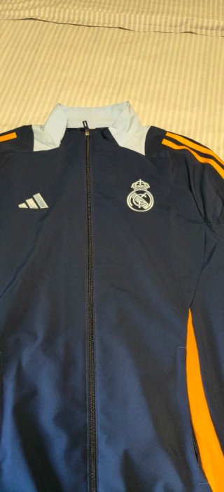 Chaqueta Real Madrid Adidas Talla M.