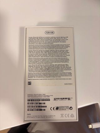 iPhone SE 2020 Negro 128GB (con caja y accesorios)