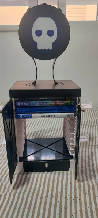 PS4 (PlayStation 4) Nera + 3 Giochi + organizzatore