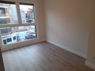 Piso en alquiler en Valdeacederas en Madrid