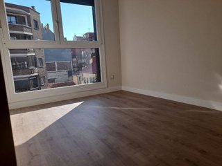 Piso en alquiler en Valdeacederas en Madrid