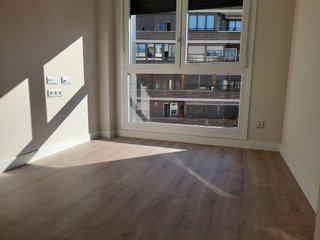 Piso en alquiler en Valdeacederas en Madrid