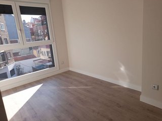 Piso en alquiler en Valdeacederas en Madrid