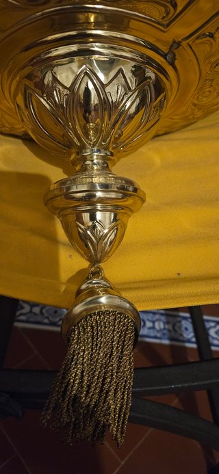 Lámpara Aceitera Bronce con Adornos