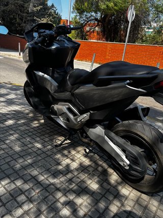 Honda Forza 750 Negra/Gris