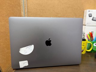 MacBook Pro 16-inch 1TB