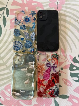 4 Fundas iPhone 11