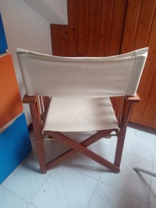 Silla plegable de madera y tela