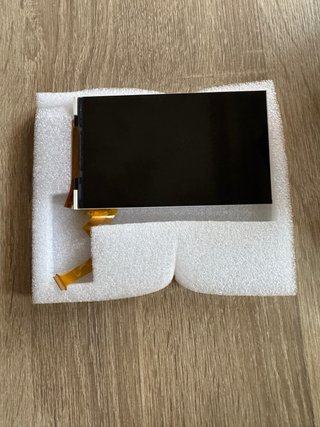 Consegna di parti per Nintendo 2DS XL viola