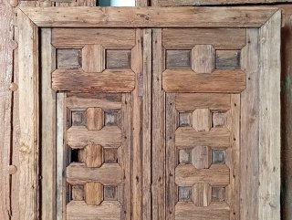 Puerta antigua madera 2 hojas 178x125 cuarterones