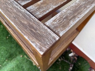 Estantería de madera para terraza
