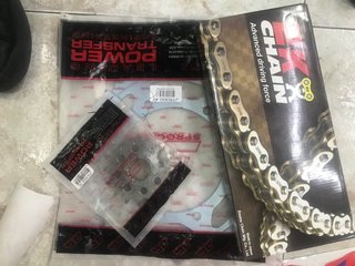 Kit Transmisión Cadena Corona Piñón Suzuki
