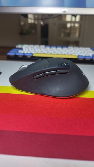 Ratón Logitech M720 Triathlon Inalámbrico