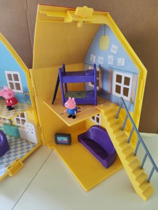 Casa y Caravana Peppa Pig. Muñecos Peppa Pig