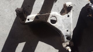 Brazo suspension inferior delantero derecho M1937
