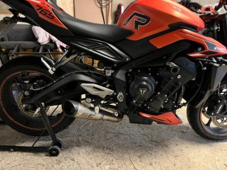 Triumph Street Triple 765R Naranja/Negra