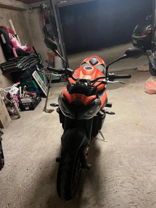 Triumph Street Triple 765R Naranja/Negra