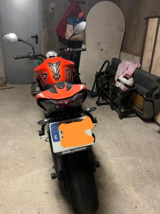 Triumph Street Triple 765R Naranja/Negra