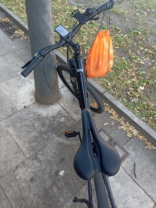 Bicicleta Eléctrica Negra