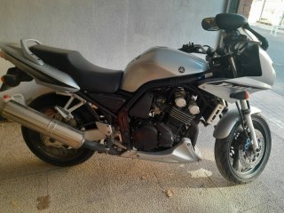 Yamaha FZ6 Sportbike Plata