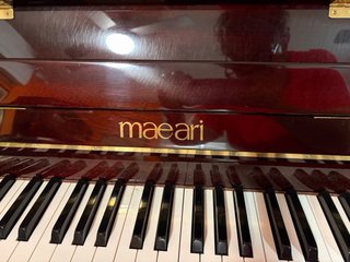 Piano de pared Meari
