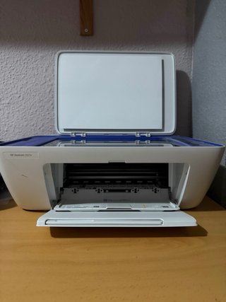 Impresora HP Blanca y Azul