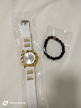 2 Relojes OXDK Dorado y Blanco y plateado