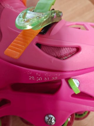 Pattini rosa taglia 29-32 con protezioni