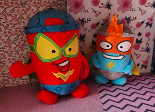 Lote 2 Peluches SuperZings