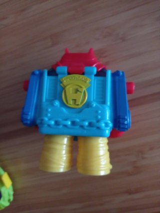 Lote Superthings Robots + Coche + 10 Figuras