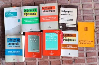 Lote 9 libros juridicos legislación derecho penal