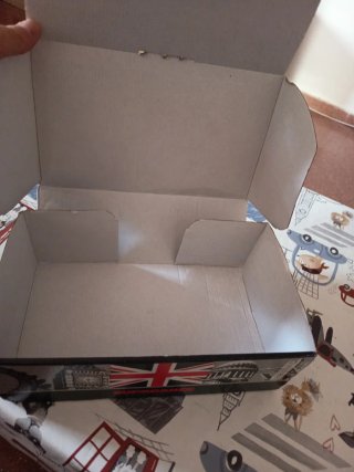 Caja de zapatillas Supadance