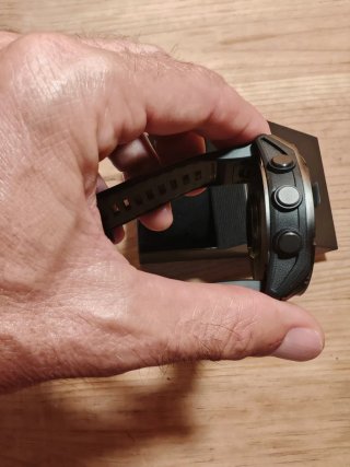 Garmin Fenix 8 47mm AMOLED Zaffiro Titanio