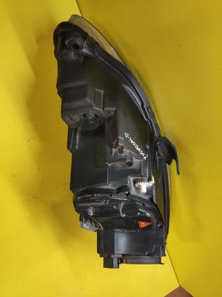 FARO DELANTERO DERECHO SEAT LEON II (XENON)