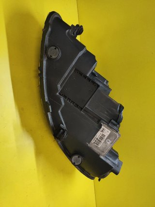FARO DELANTERO DERECHO SEAT LEON II (XENON)