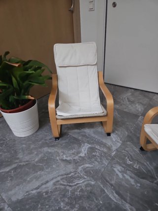Sillón infantil Poang Ikea