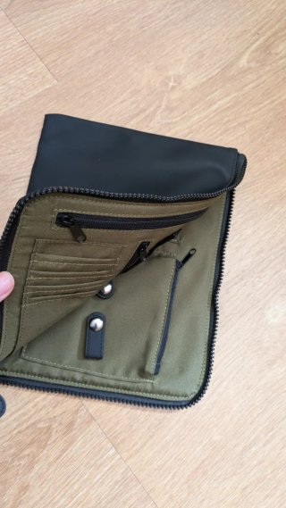 Cartera negra
