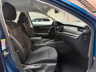 SKODA OCTAVIA COMBI 2.0 TDI 150CV DSG AMBITION