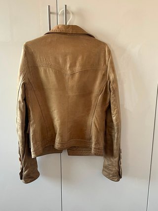 Cazadora cuero Stradivarius