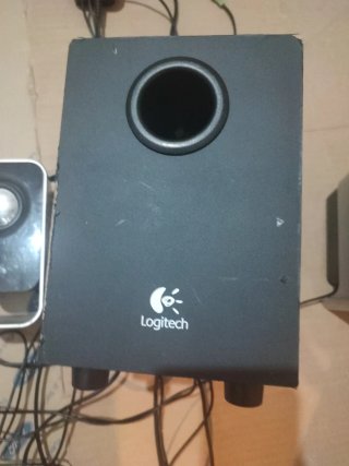 Altavoces Logitech 2.1 con Subwoofer LS21