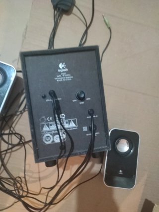 Altavoces Logitech 2.1 con Subwoofer LS21