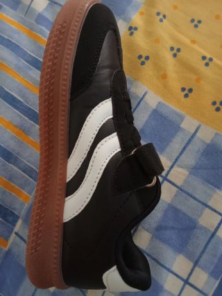 Zapatos niño negros con velcro