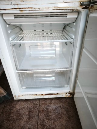 Nevera para piezas o reparar