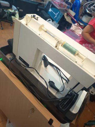 Máquina de coser SIGMA 2000 NS