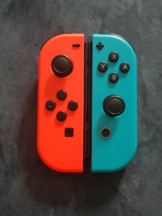 Controller Nintendo Joy-Con Rosso e Blu